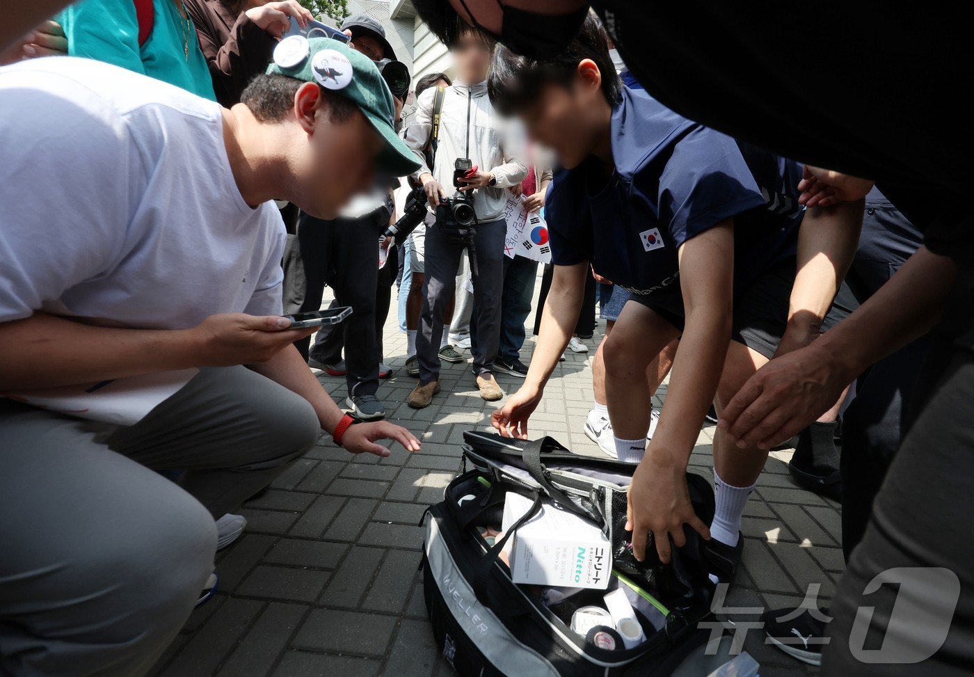 Handball players who were 'searched' moved to Korea National Sport University for training...