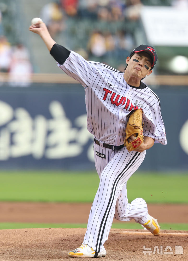 LG, the leader in 'Lim Chan-gyu' overpowered Lotte for two consecutive ...