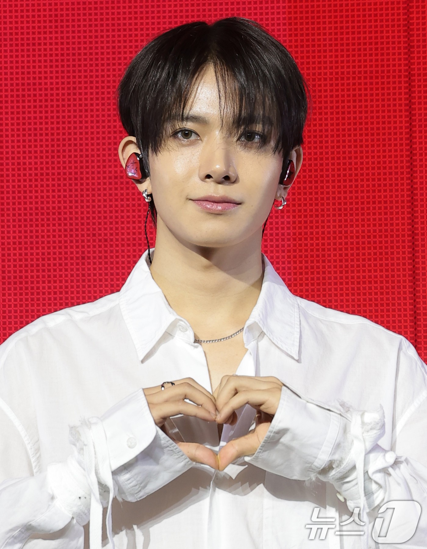 [Exclusive] Evan to record 'Open Concert' on the 8th…A bold move to ...
