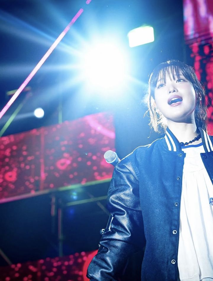 First Stage Text Font Han Ro enters the arena after 5 years since debut…A conventional