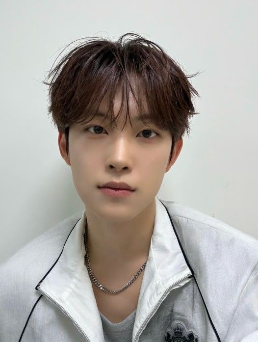 Kim Geon-woo of Alpha Drive One files a lawsuit against his agency to ...